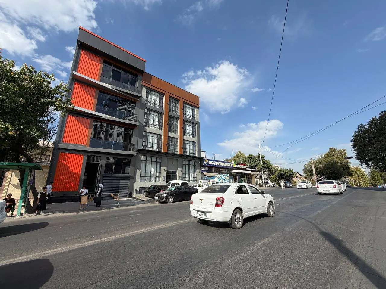 Sotiladi tijorat binosi, 850 m² — Yakkasaroy tumani