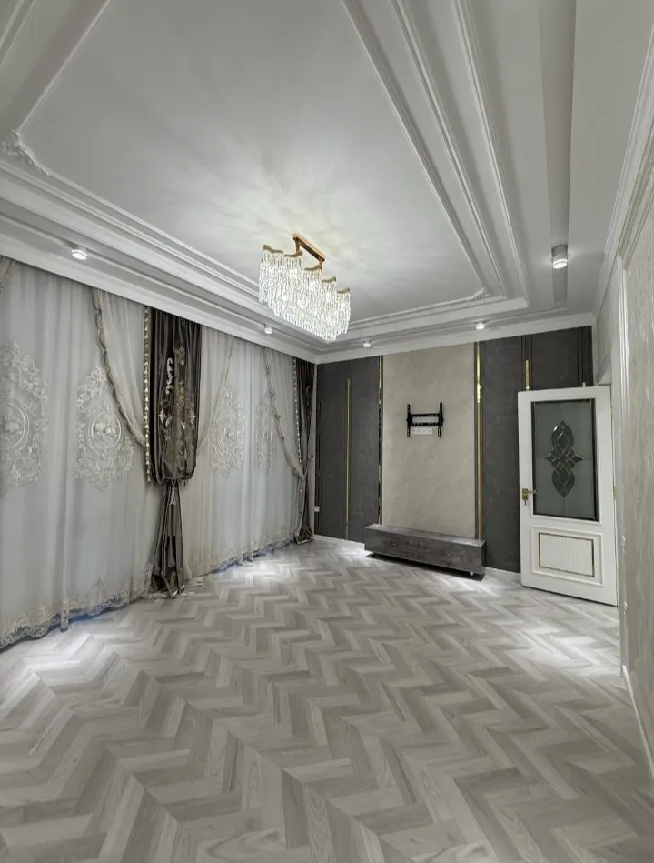 Сотилади 6 хонали квартира, 160 м², 9/10 қават — Яккасарой тумани