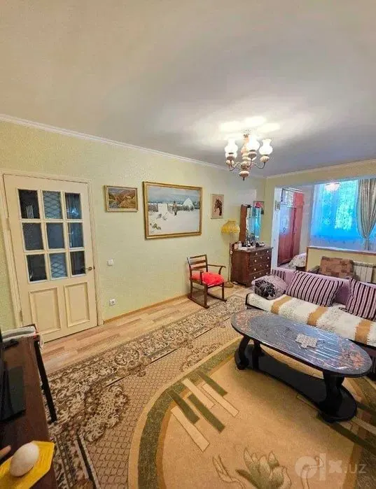 Продаётся 1-комнатная квартира, 44 м², 2/4 этаж — Юнусабадский район