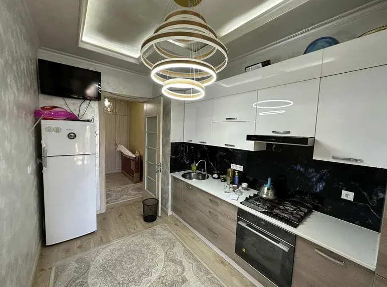 Sotiladi 3 xonali kvartira, 80 m², 8/9 qavat — Yunusobod tumani