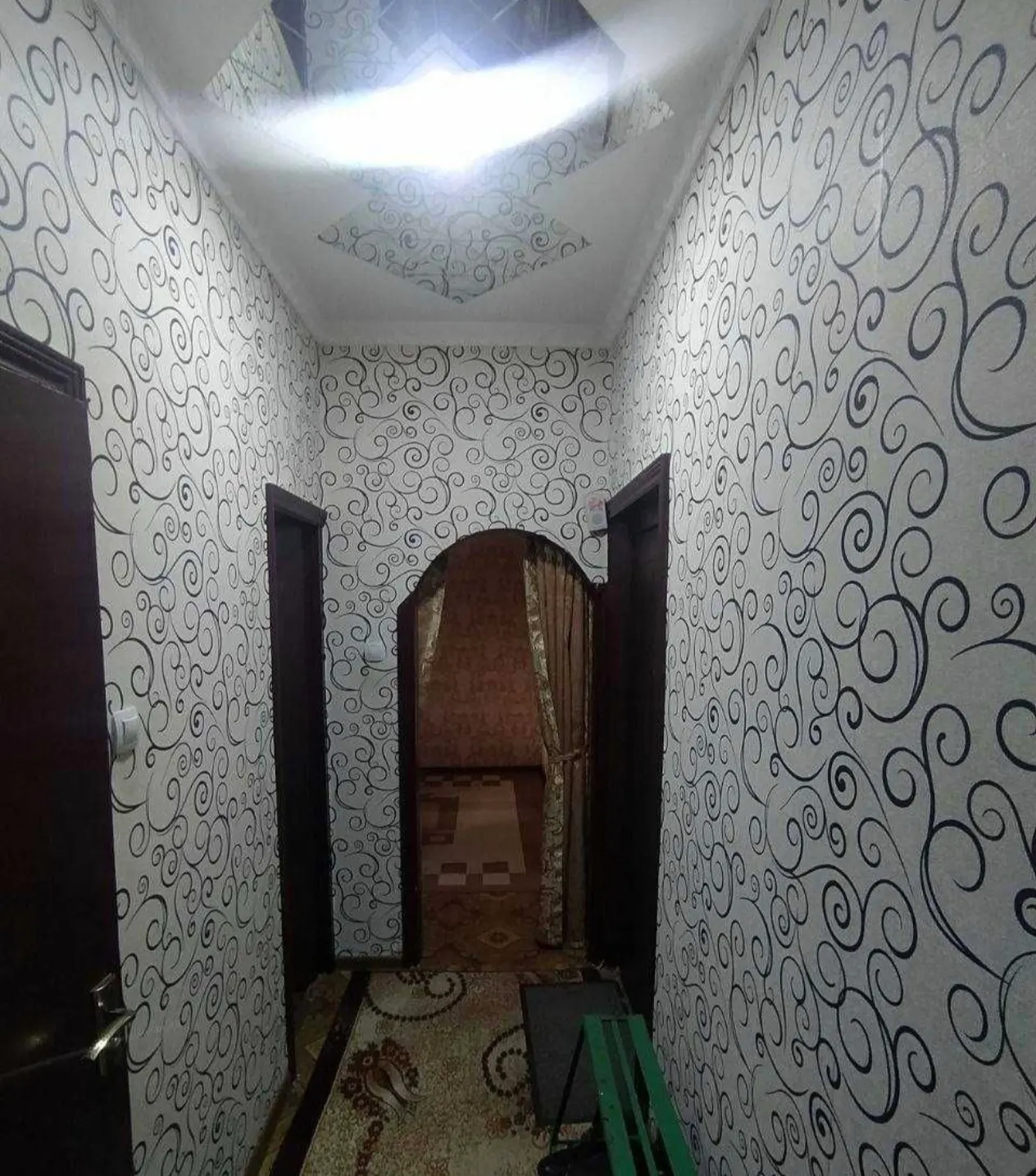 Сотилади 2 хонали квартира, 50 м², 4/4 қават — Мирзо Улуғбек тумани