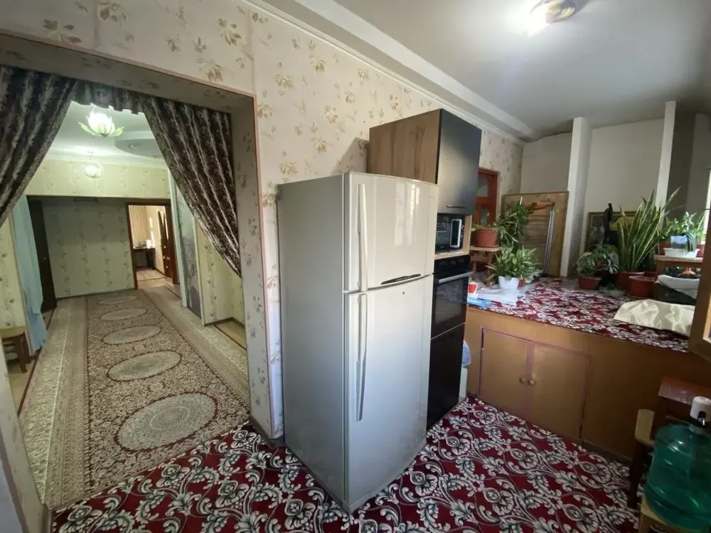 Продаётся 3-комнатная квартира, 82 м², 3/9 этаж — Шайхантахурский район