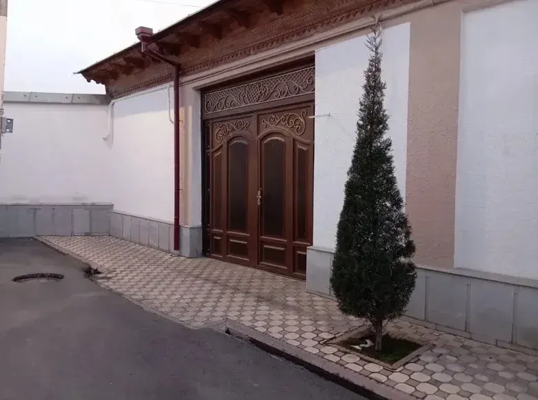 Сотилади 7 хонали ҳовли уй, 164 м² — Миробод тумани