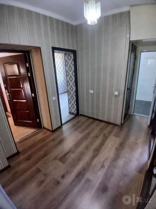 Продаётся 3-комнатная квартира, 68 м², 3/4 этаж — Кибрайский район