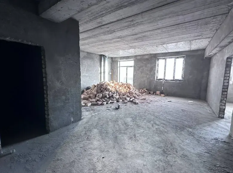 Продаётся 4-комнатная квартира, 212 м², 9/10 этаж — Шайхантахурский район