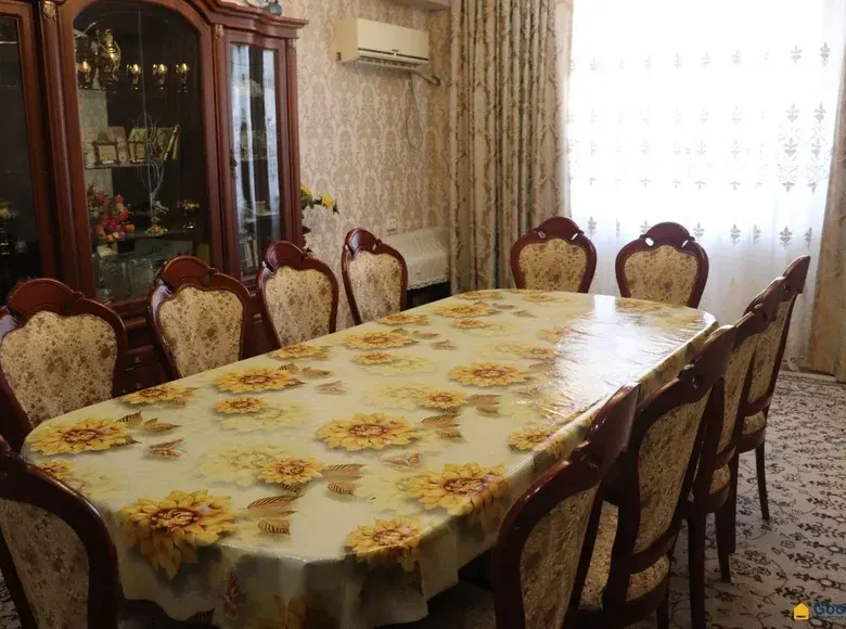 Сотилади 4 хонали квартира, 122 м², 5/5 қават — Юнусобод тумани