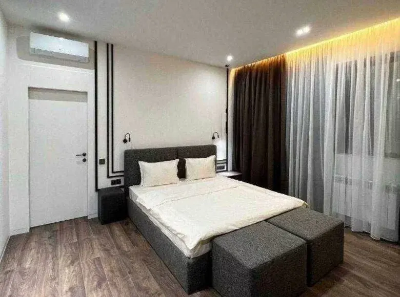 Ижарага берилади 2 хонали квартира, 80 м², 7/10 қават — Яккасарой тумани