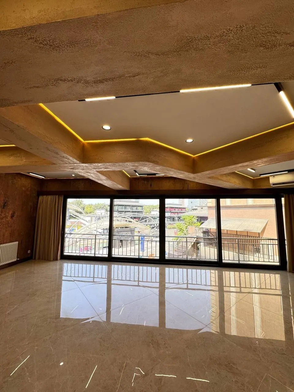 Сдаётся офис, 155 м², 1/10 этаж — Чиланзарский район