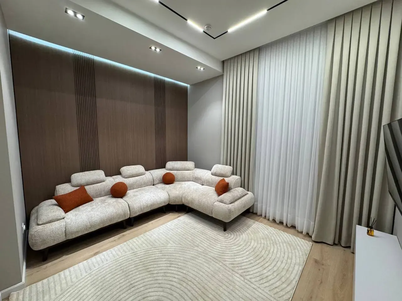 Сотилади 2 хонали квартира, 51 м², 4/14 қават — Мирзо Улуғбек тумани