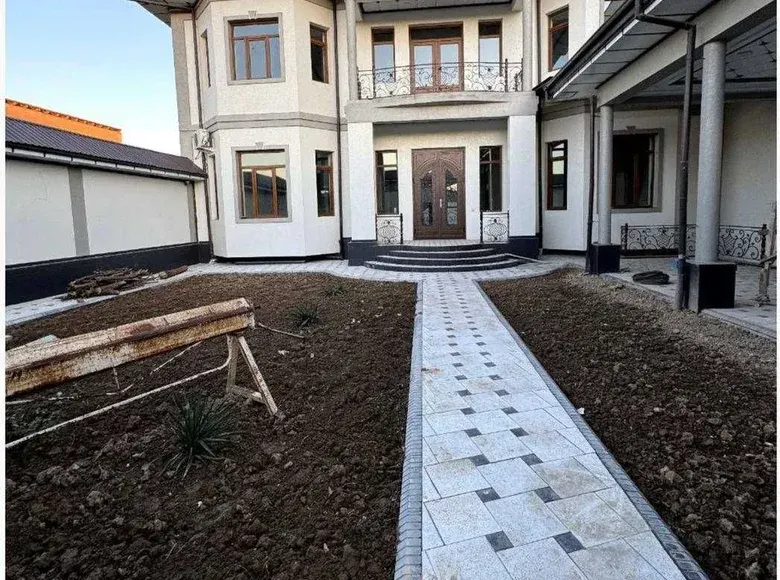 Сотилади 7 хонали ҳовли уй, 6 сотих, 800 м² — Юнусобод тумани