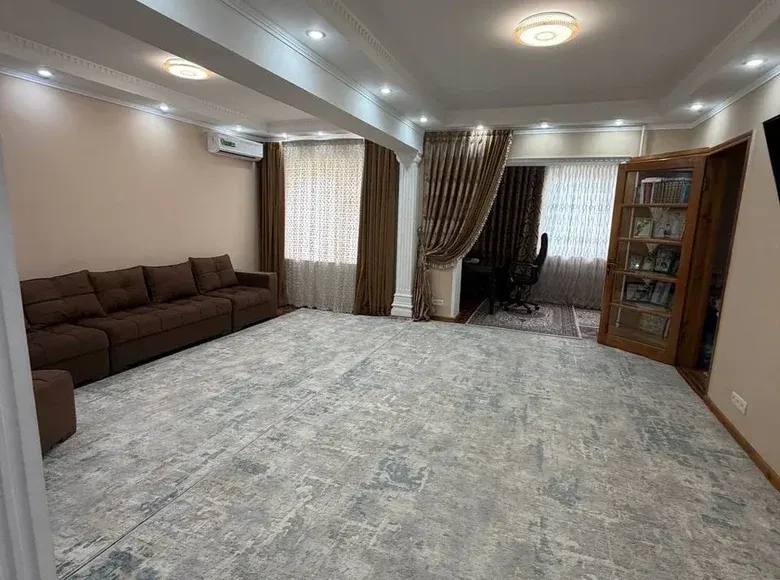Сотилади 4 хонали квартира, 91 м², 4/5 қават — Юнусобод тумани