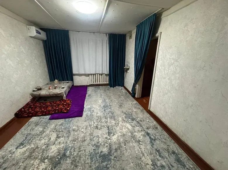 Сотилади 2 хонали квартира, 45 м², 1/2 қават — Янгиҳаёт тумани