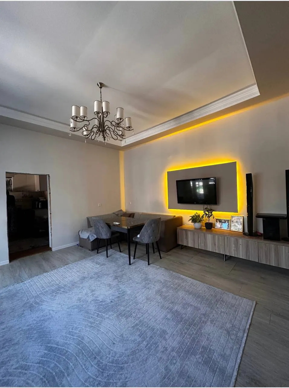 Продаётся 5-комнатная квартира, 165 м², 1/1 этаж — Яккасарайский район