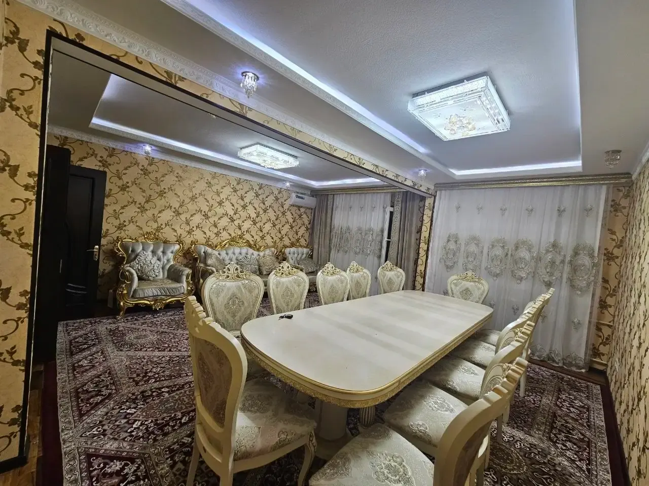 Сдаётся 4-комнатная квартира, 100 м², 1/9 этаж — Яшнабадский район
