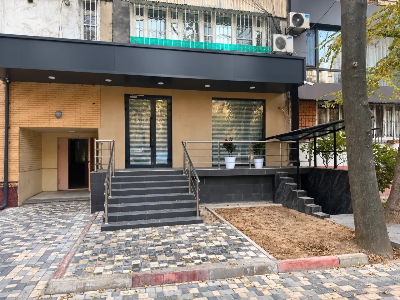 Sotiladi tijorat binosi, 94 m² — Mirzo Ulugʻbek tumani