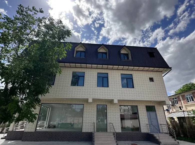 Sotiladi kvartira, 90 m² — Qibray tumani