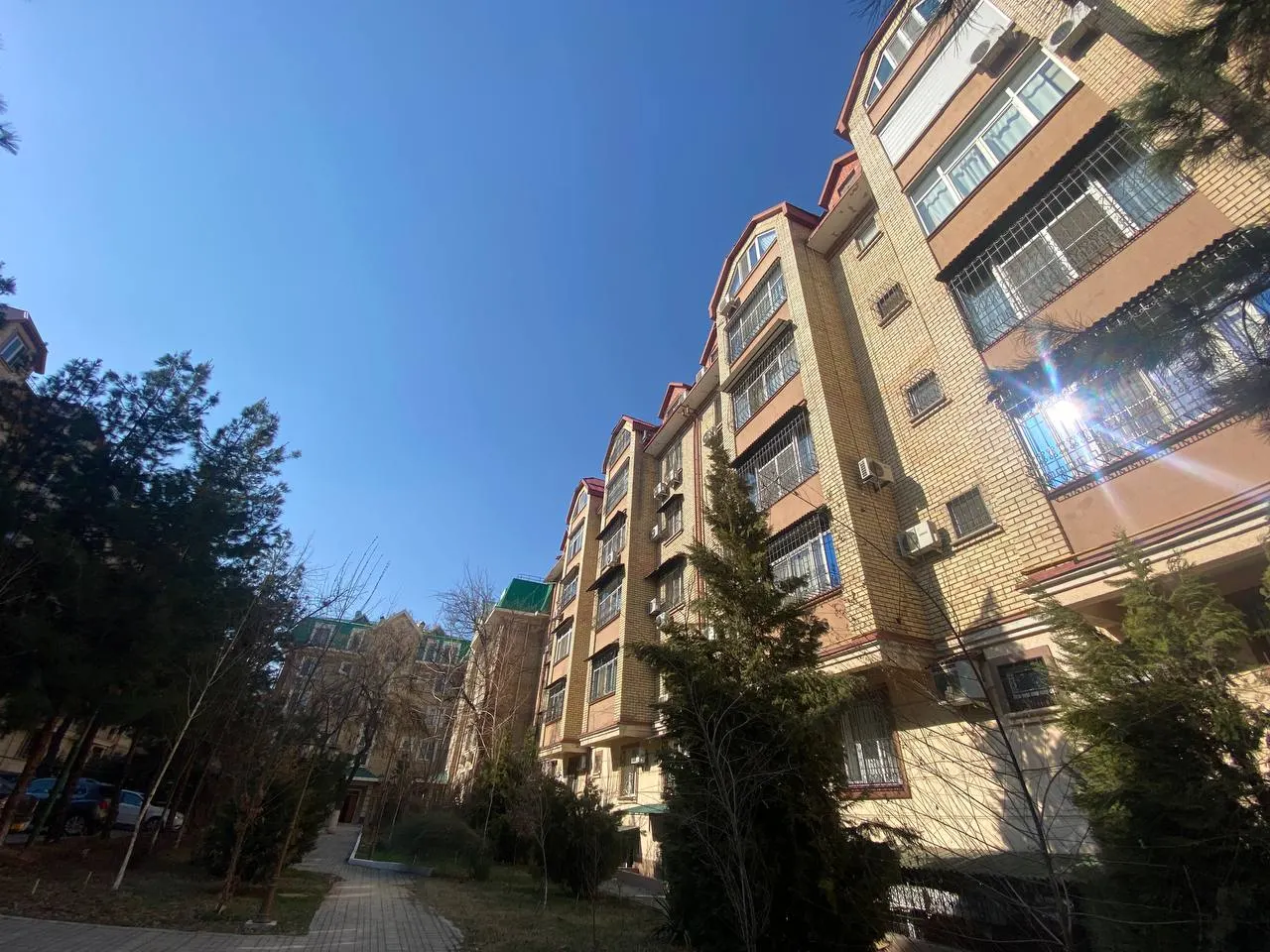 Ижарага берилади 4 хонали квартира, 125 м², 2/5 қават — Миробод тумани