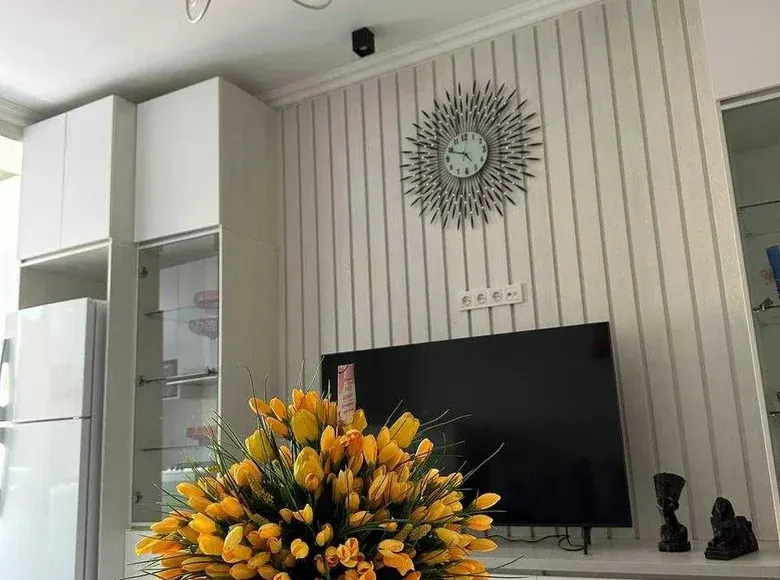 Sotiladi 2 xonali kvartira, 56 m², 6/9 qavat — Mirzo Ulugʻbek tumani