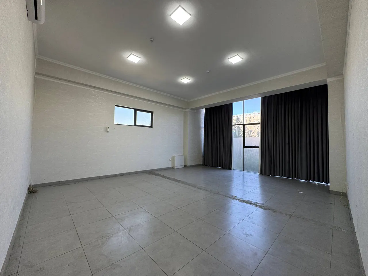 Ижарага берилади тижорат биноси, 59 м² — Юнусобод тумани