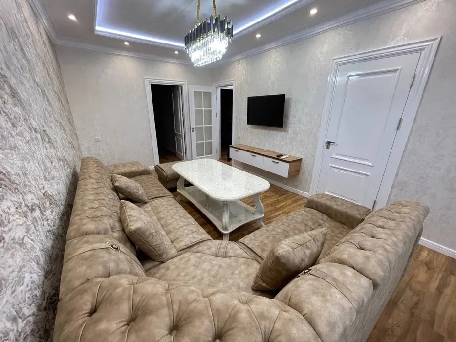 Сдаётся 4-комнатная квартира, 70 м², 4/4 этаж — Юнусабадский район