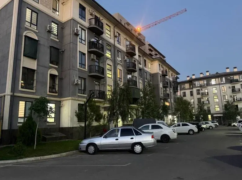 Sotiladi 2 xonali kvartira, 39 m², 1/5 qavat — Yashnobod tumani