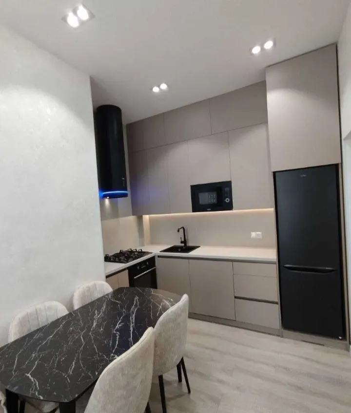 Ижарага берилади 2 хонали квартира, 43 м², 8/10 қават — Яккасарой тумани