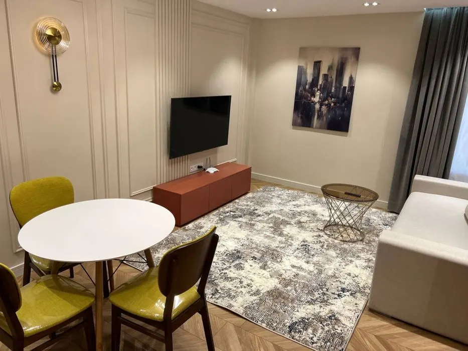 Ijaraga beriladi 2 xonali kvartira, 45 m², 1/4 qavat — Mirzo Ulugʻbek tumani