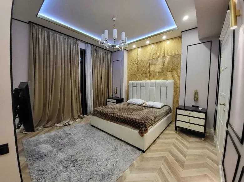 Ижарага берилади 3 хонали квартира, 120 м², 4/8 қават — Юнусобод тумани
