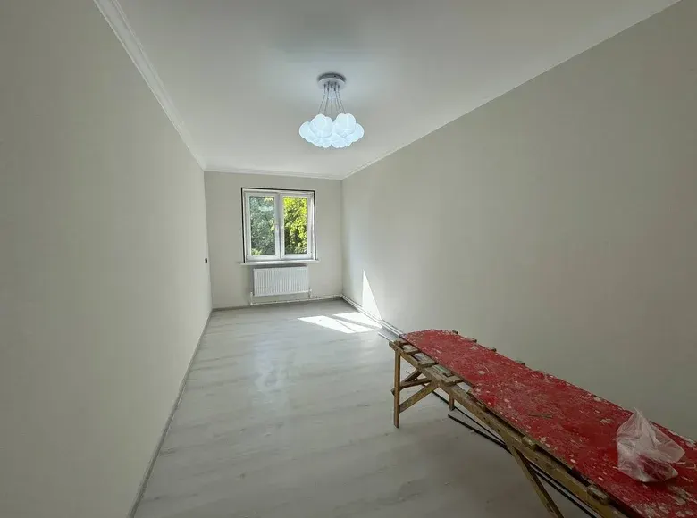 Сотилади 2 хонали квартира, 56 м², 1/4 қават — Фарғона шаҳри